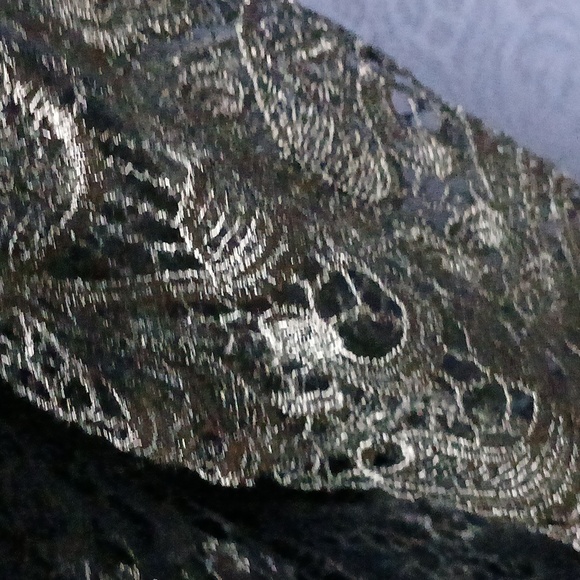 LG BACKLESS DRESS - Picture 3 of 4